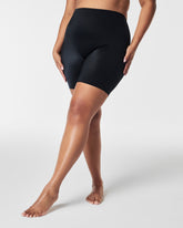 SPANXshapeâ„¢ Suit Your Fancy Low-Back Mid-Thigh Short
